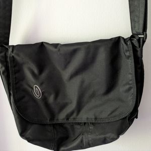 Timbuk2 purse / handbag